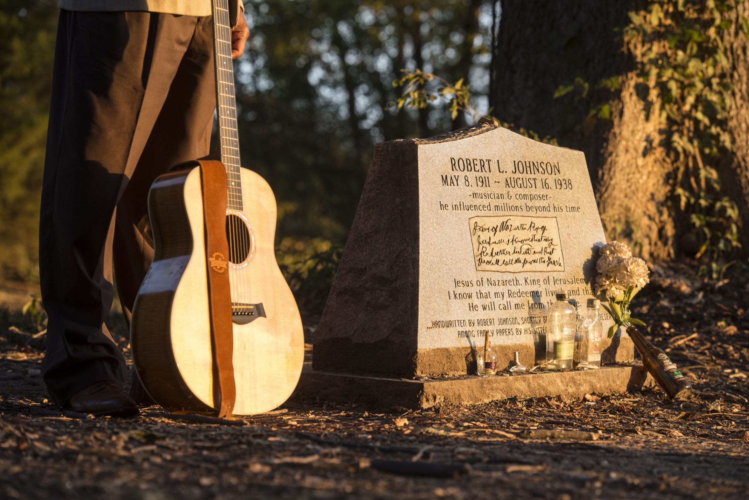 robert johnson gravesite
