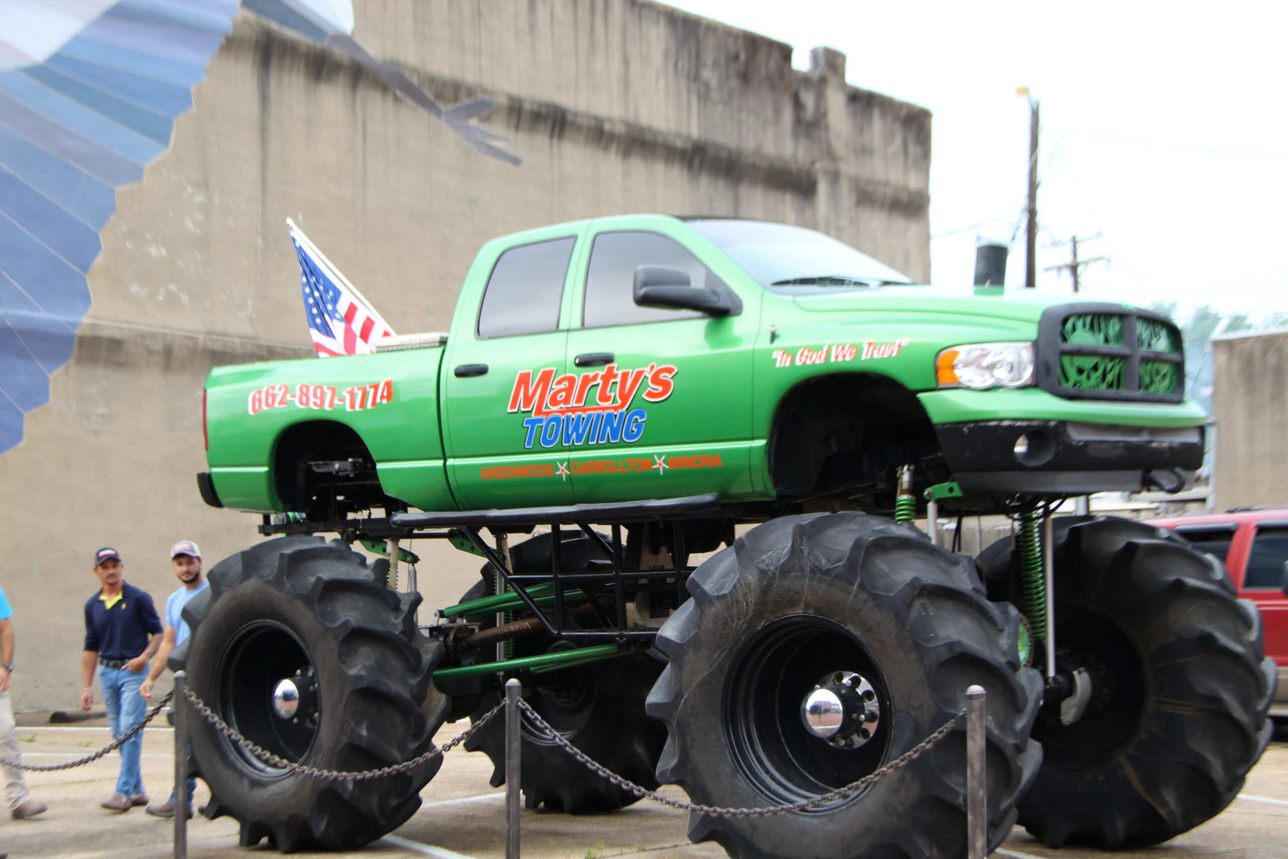 green monster truck at Que on the Yazoo